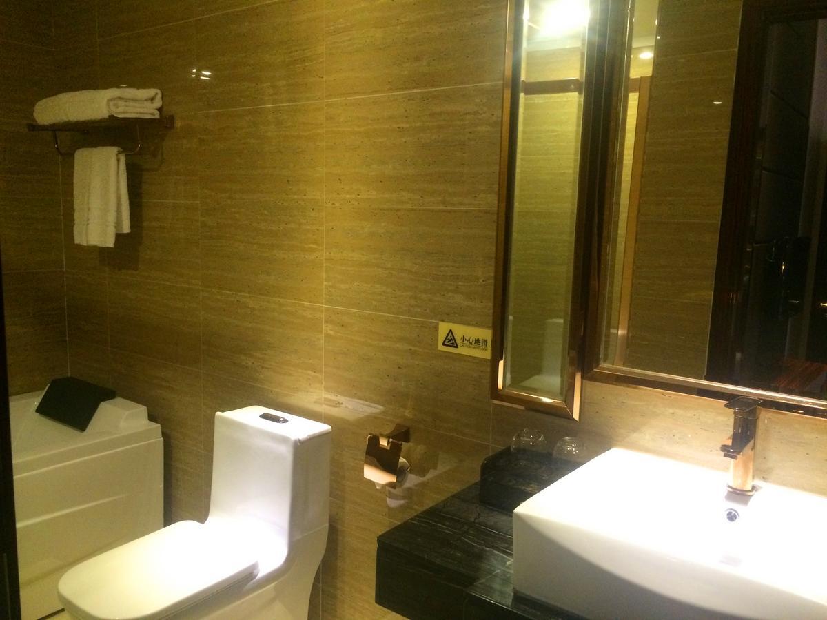 Lavande Hotel Wuhan Railway Station Dış mekan fotoğraf