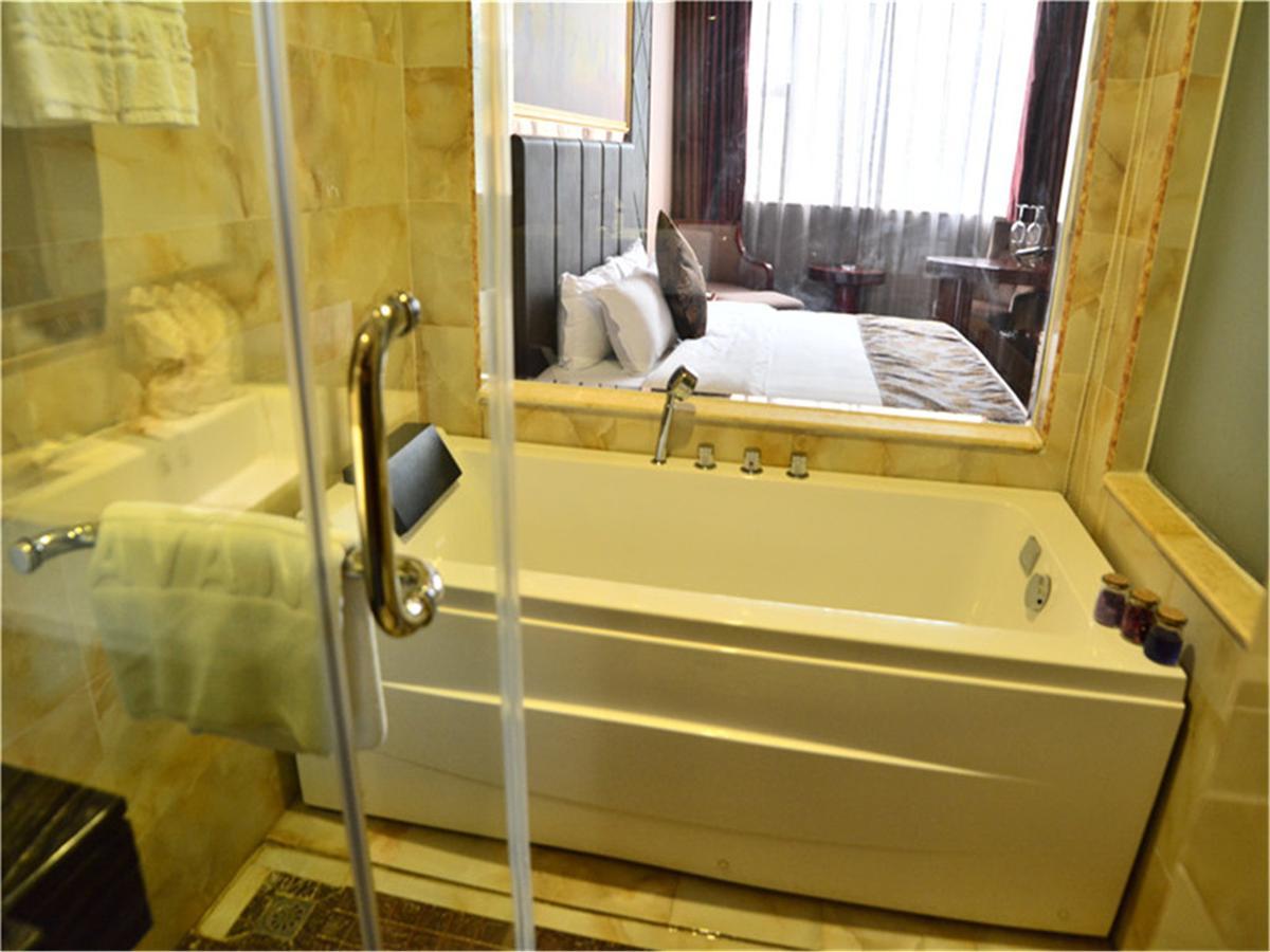 Lavande Hotel Wuhan Railway Station Dış mekan fotoğraf
